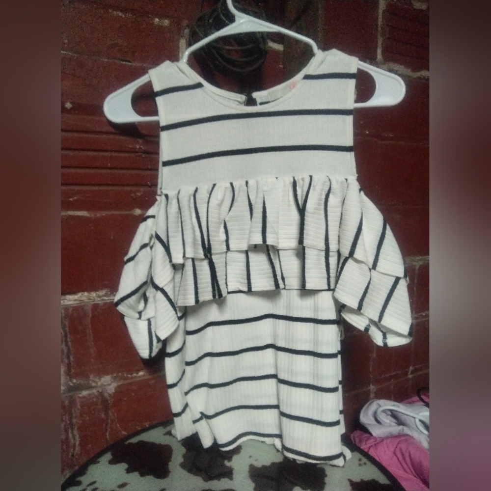 Giani Bernini Black and White Striped Top
